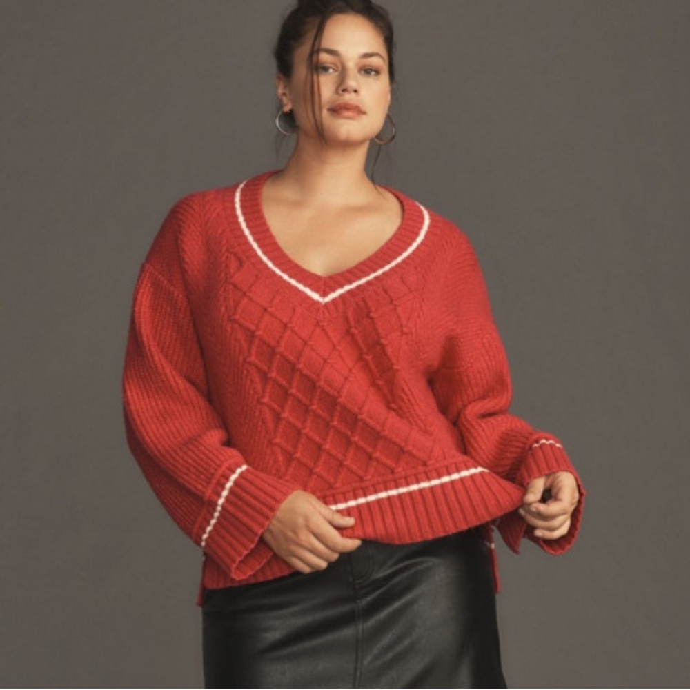 Tilly V Neck Pullover Sweater
